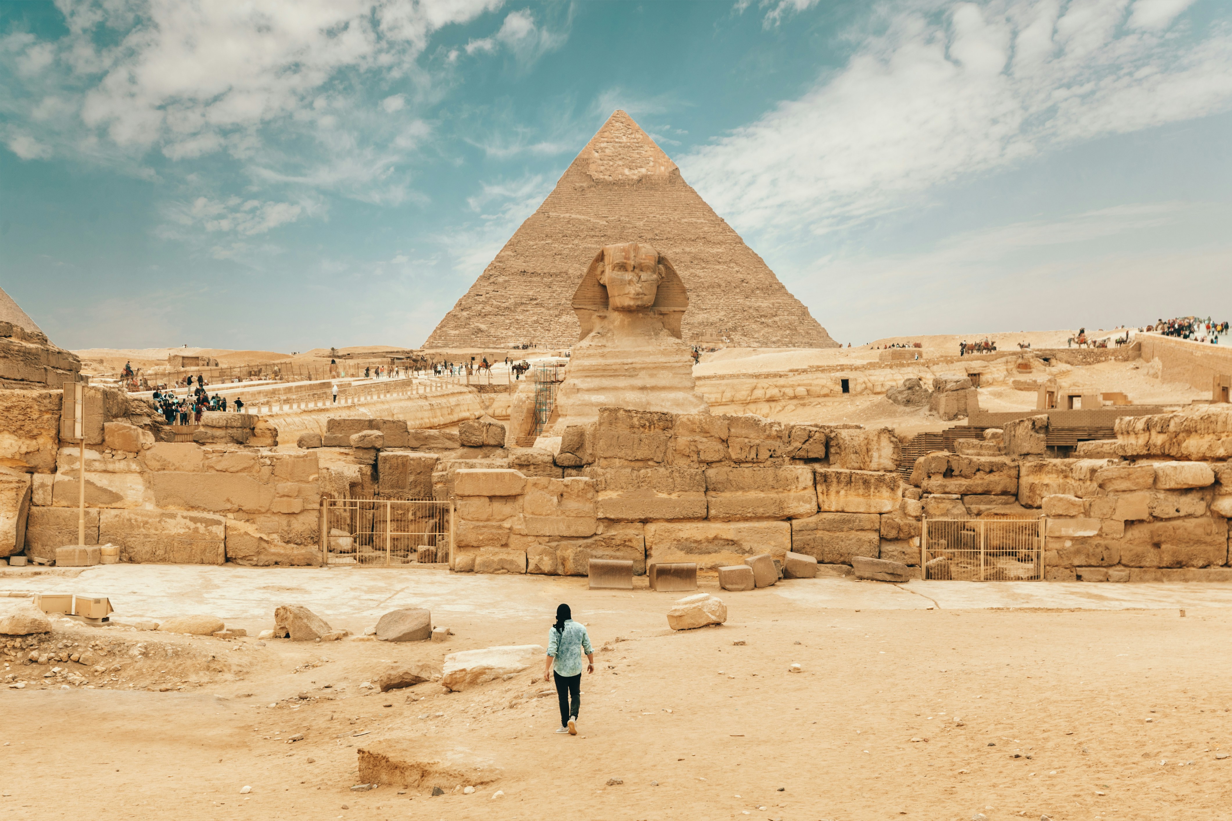 Ancient Wonders of Giza: Egypt's Timeless Plateau