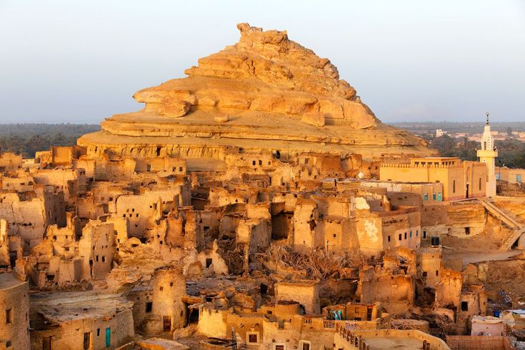 Explore the Shali Fortress